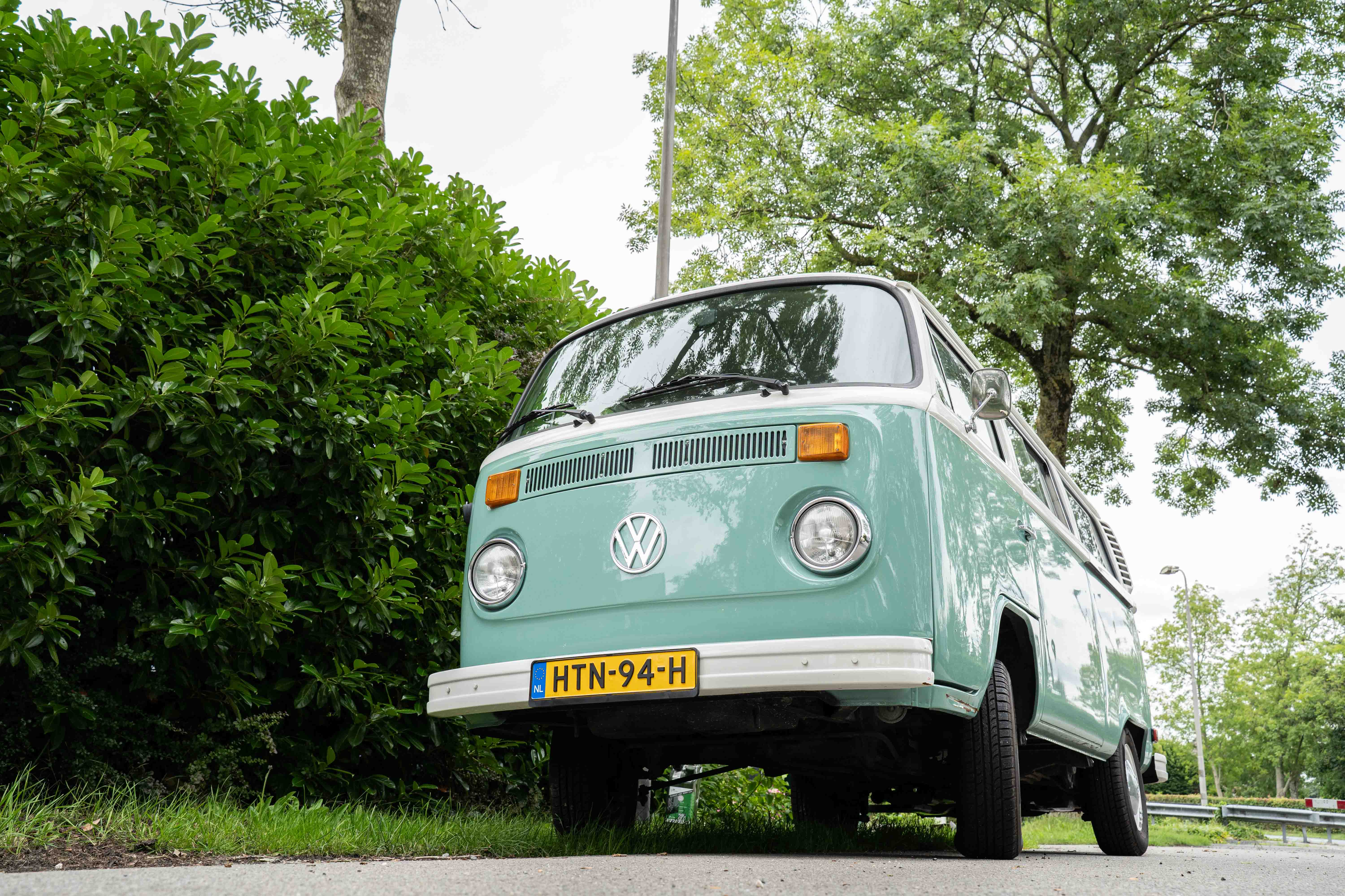 Classic VW T2 Road Trip with Seniors in Groningen – Unique Oldtimer Experience